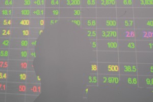 Hệ thống giám sát của các Sở GDCK và Trung tâm Lưu ký (VSD) thường xuyên cập nhật, phát hiện các giao dịch bất thường