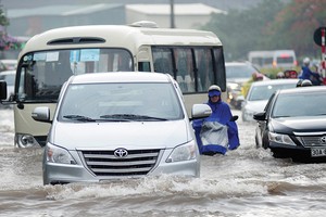 Vào mùa mưa, số lượng xe bị thủy kích tăng cao