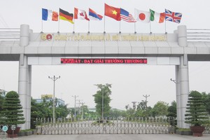 AAA xin ý kiến cổ đông để chuyển sàn sang HOSE