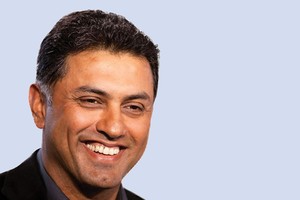 Chủ tịch SoftBank được trả lương ngang ngửa Tim Cook