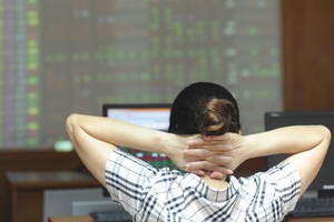 Các nhóm cổ phiếu dẫn dắt thị trường đã lần lượt có sóng