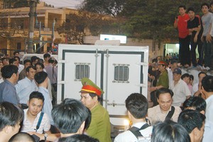 Chế ngự sự tham lam chưa bao giờ là dễ dàng, nhất là trong hoạt động doanh nghiệp