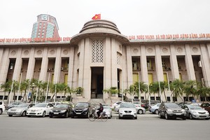 Cải cách thủ tục hành chính, Ngân hàng Nhà nước ban hành 14 thông tư trong 2 ngày