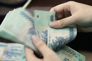 Theo ước tính của IMF, số nợ có vấn đề của Việt Nam hiện nay là hơn 12%