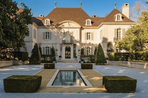 Andrew Beal tạo ra thương vụ lịch sử trong làng địa ốc Taxes khi bỏ ra 100 triệu USD để mua lại biệt thự Tom Hicks