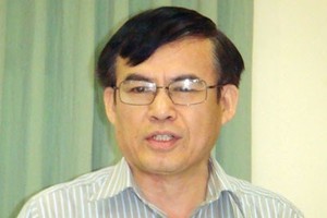 Ông Phùng Văn Hùng, Thường trực Ủy ban Kinh tế của Quốc hội