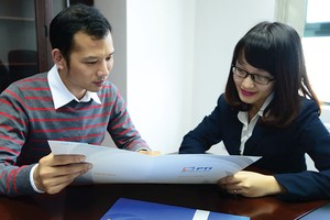 Với hình thức bảo hiểm trả góp, khách hàng phải lưu ý đến nguồn tiền, tránh việc chậm nộp phí bảo hiểm