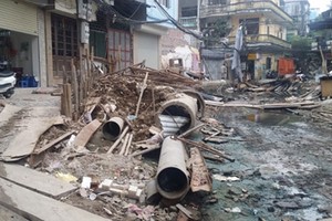 Dự án thoát nước giai đoạn II Hà Nội vẫn còn ngổn ngang, chậm tiến độ - Ảnh: báo Công an nhân dân
