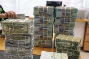 Tình trạng lách trần lãi suất diễn ra khá phổ biến, nhất là tại các ngân hàng nhỏ.