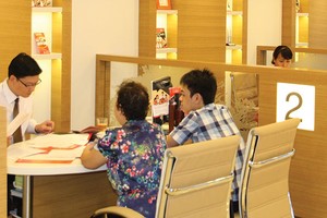 Việc đưa sản phẩm bảo hiểm mới ra thị trường vẫn đang chờ hướng dẫn cụ thể hơn từ Bộ Tài chính