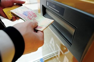 Ngừa rủi ro mất tiền tài khoản, nỗ lực của riêng ngân hàng chưa đủ!