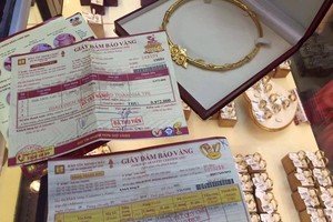 Khách hàng tung video tố gian dối, Bảo Tín Minh Châu gửi thư xin lỗi 