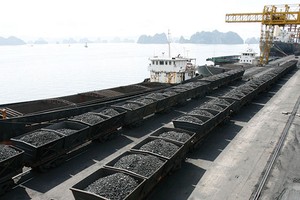 Than các nước bán vào Việt Nam tăng nhanh đã gây sức ép lên thị trường tiêu thụ than trong nước