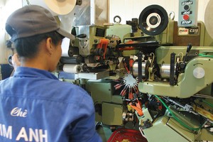 Dù có lợi thế về thương hiệu và kinh nghiệm sản xuất, nhưng Chè Kim Anh hiện đang đứng bên bờ vực phá sản