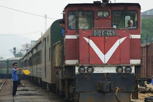 Năng lực vận tải đường sắt hiện đạt khoảng 4,5% tổng lượng vận tải hành khách và khoảng 1,8% tổng lượng vận tải hàng hóa