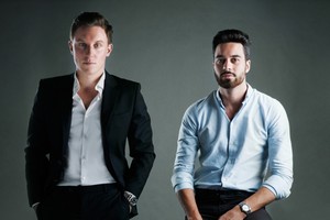 Loic Gautier (26 tuổi) và Pierre (28 tuổi) từng giữ vị trí cấp cao tại các công ty thương mại điện tử ở Việt Nam trước khi lập ra Leflair.