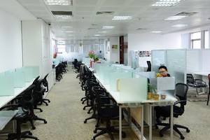 Cổ đông STT cho rằng, riêng việc ký hợp đồng thuê trụ sở văn phòng để chuyển trụ sở Công ty khi chưa có sự chấp thuận của ĐHĐCĐ đã gây ra thiệt hại hơn 1 tỷ đồng