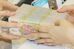 Thông thường cuối năm, các doanh nghiệp sẽ tung ra nhiều gói tín dụng ưu đãi hướng tới đối tượng khách hàng mua, sửa chữa nhà ở. Ảnh: Dũng Minh 