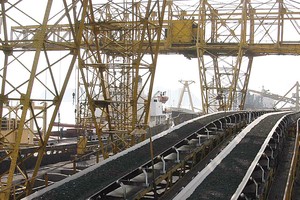 Bộ Tài chính đề xuất tăng xuất khẩu than thay cho giảm thuế xuất khẩu