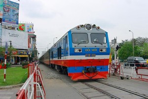 Mỗi năm Tổng công ty Đường sắt Việt Nam vẫn nhận của Nhà nước hơn 1.200 tỷ đồng tiền quản lý, bảo trì. Ảnh: Chí Cường