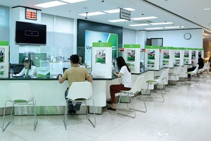 Nhiều ngân hàng đã đạt kế hoạch lợi nhuận 2016 nhưng cổ phiếu vẫn ì ạch