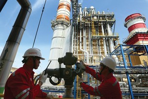 Mặc dù đã về đích khi chỉ mới kết thúc 3 quý năm 2016, nhưng diễn biến tỷ giá USD/VND vẫn đang là “nỗi ám ảnh” đối với NT2