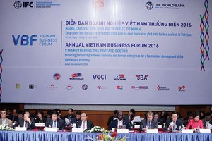 Tạo điều kiện thông thoáng cho nới room, thúc doanh nghiệp lên sàn... là những vấn đề Nhóm công tác thị trường vốn tiếp tục kiến nghị lên Chính phủ tại VBF 2016  