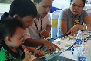 Không được săn đón nhà ở thương mại, người mua nhà ở xã hội phải "tự bơi" trong các thủ tục. Ảnh: Dũng Minh