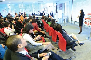 Thu hút và giữ chân đại lý bảo hiểm: Thu nhập chưa phải là tất cả