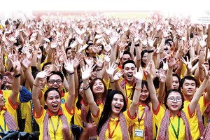 Chính phủ kiến tạo có chính sách thu hút, trọng dụng nhân tài theo kế sách trị quốc của cha ông là “lập quốc dĩ giáo học vi tiên, cầu trị dĩ nhân tài vi cấp” (xây dựng đất nước coi giáo dục làm đầu, còn tìm lẽ trị bình coi nhân tài làm trọng). Ảnh: Lê Toàn