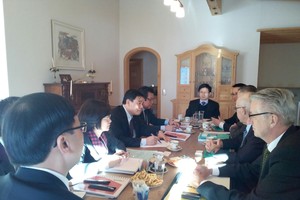 Bộ trưởng Nguyễn Xuân Cường hội đàm với Lãnh đạo Tập đoàn Gruner (Thụy Sỹ)