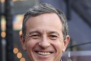 CEO Bob Iger hoãn nghỉ hưu để “giải cứu” kênh ESPN