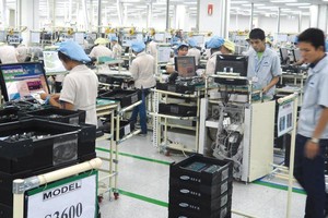 Sản xuất tại nhà máy của Samsung ở tỉnh Bắc Ninh. Ảnh: Đức Thanh