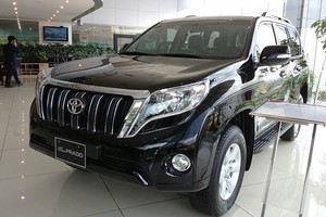 Land Cruiser Prado giảm giá 164 triệu đồng.