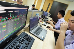 Ngay từ đầu năm nay, nhiều doanh nghiệp đã lên kế hoạch "nâng cấp" sàn niêm yết cổ phiếu