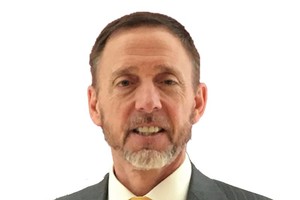 Chuyên gia đàm phán Christopher Voss