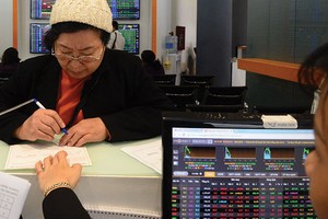 Lãi “trên giấy”, công ty chứng khoán có phải đóng thuế?