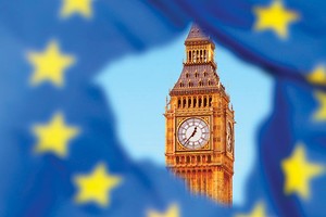 Brexit đã nổ, điều gì xảy ra tiếp theo?