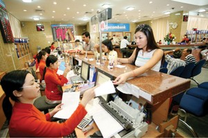 Sacombank: Ứng viên “nặng ký” rút khỏi đề án tái cơ cấu