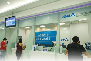 Ngân hàng ngoại vớ bẫm nhờ kinh doanh ngoại hối