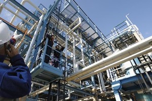 Lọc dầu Dung Quất và Nghi Sơn bối rối với yêu cầu sản xuất chuẩn Euro 4 