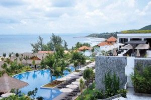 Dọc bờ biển Mũi Né - Phan Thiết hiện có hàng chục khu resort tiêu chuẩn từ 1- 4 sao, nhưng vẫn chưa đáp ứng đủ nhu cầu của khách du lịch ngày càng tăng