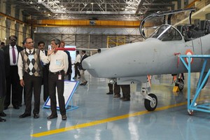 Ấn Độ mở cửa thu hút đầu tư đặc biệt vào quân sự