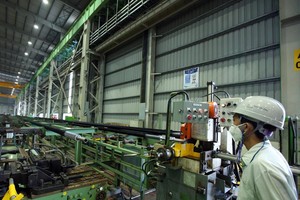 Cuộc cách mạng công nghiệp 4.0 đang đặt các doanh nghiệp công nghiệp trước những thách thức thay đổi to lớn. Ảnh: Đức Thanh