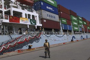 Đầu tư vào Pakistan, Trung Quốc lặp lại sai lầm của phương Tây