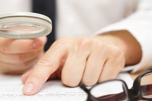 Nếu ngân hàng không thực hiện thanh toán bảo lãnh, bên thụ hưởng có quyền khởi kiện ra tòa án mà không cần xác định lỗi của bên vi phạm