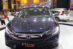 Honda Việt Nam đã quyết định nhập khẩu Civic nguyên chiếc từ Thái Lan