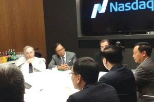 Năm 2015, các lãnh đạo ngành chứng khoán đã có cuộc làm việc tại NASDAQ, học hỏi kinh nghiệm và tìm cơ hội cho doanh nghiệp Việt Nam tìm vốn mới