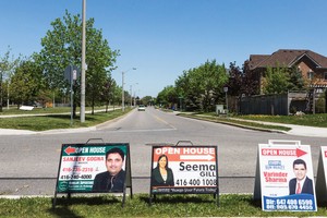 Người dân Toronto đột ngột đổ xô bán nhà