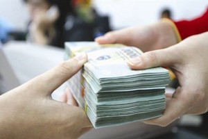 Tín dụng tiêu dùng tăng gần 30%, nhưng 53% là cho vay mua nhà, sửa chữa nhà ở